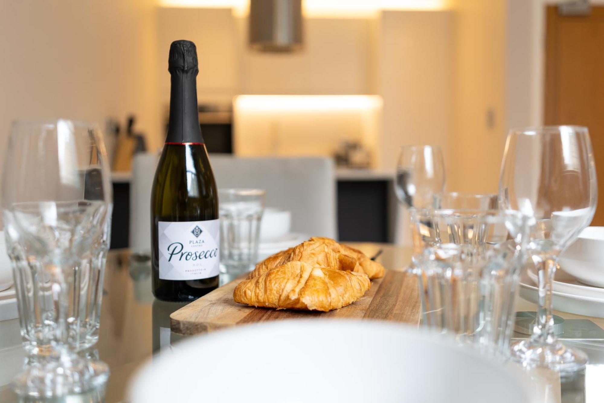 Exclusive Cardiff City Centre Apartment Eksteriør bilde